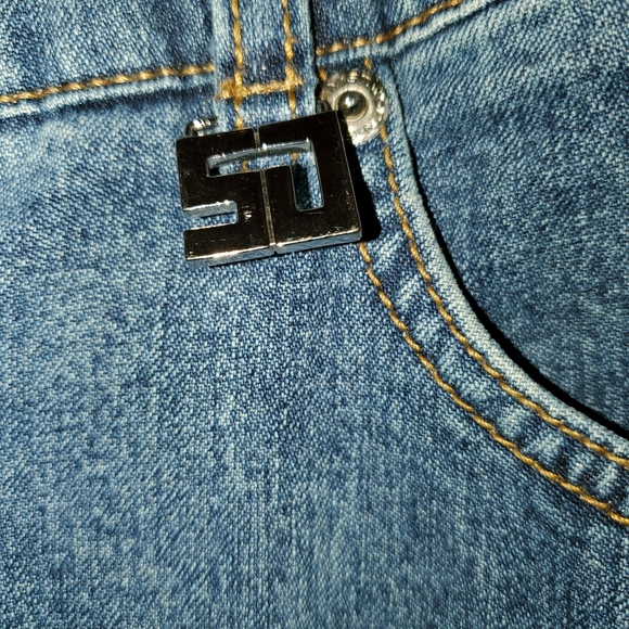 ๐ผ๐St. John by Marie Gray ๐ - Picture 4 of 7